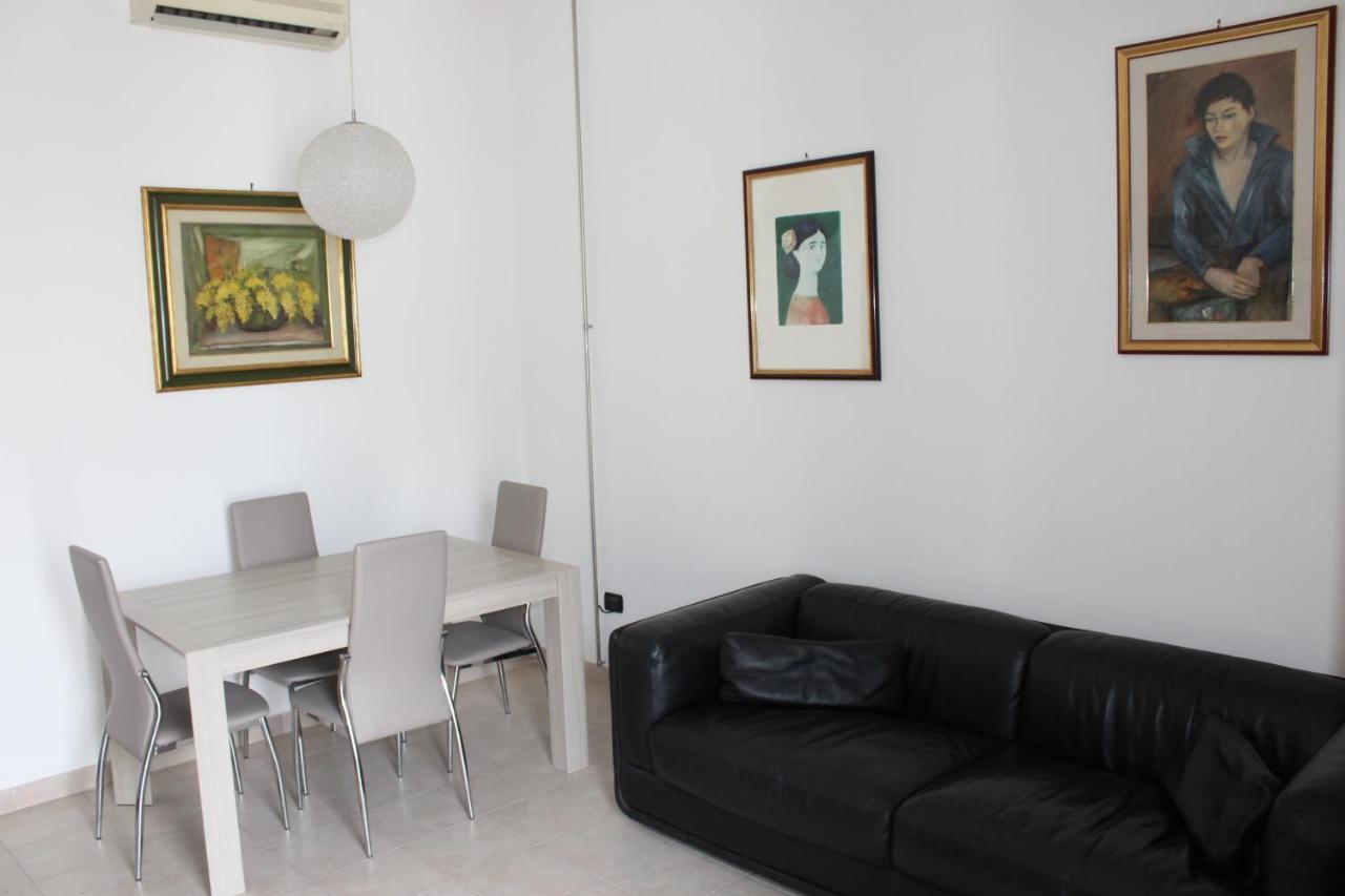 Camelia Apartment Brindisi Esterno foto