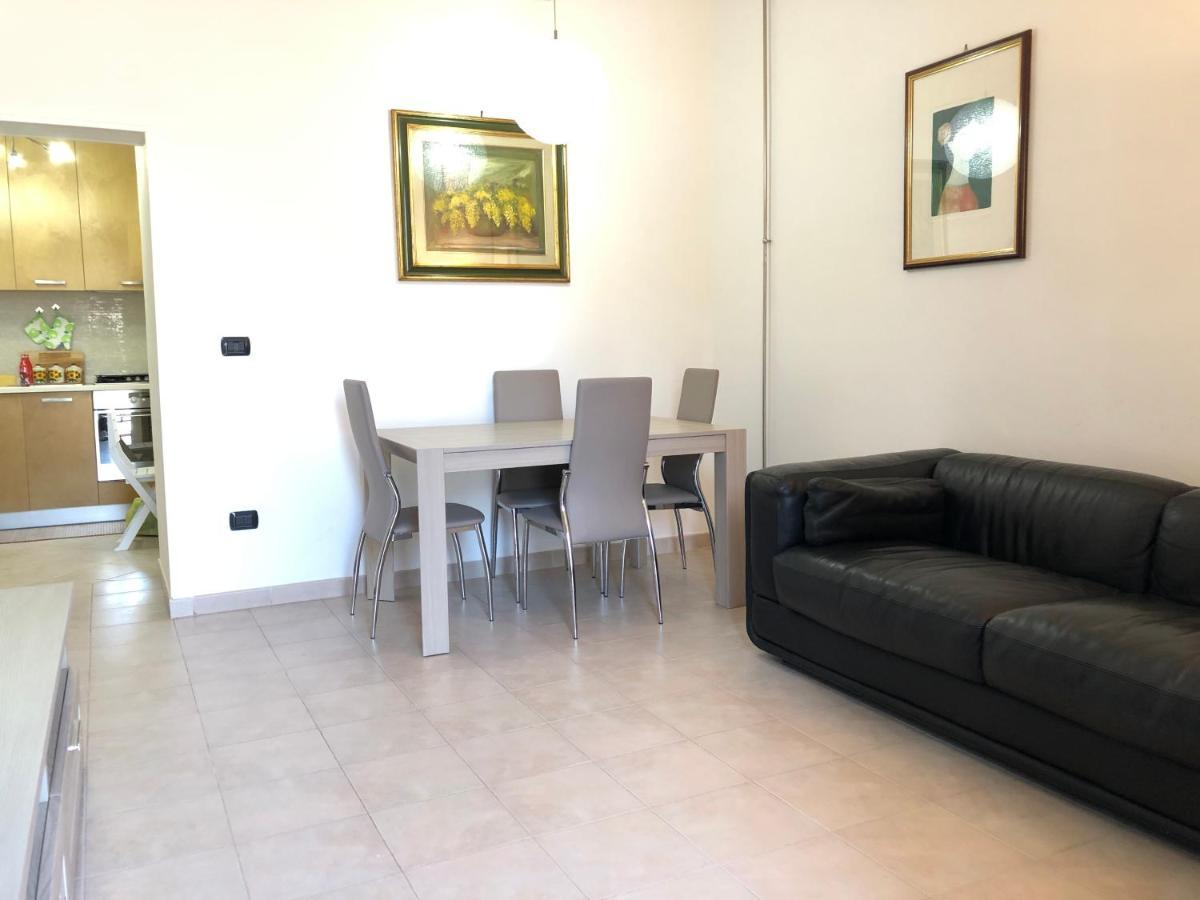 Camelia Apartment Brindisi Esterno foto